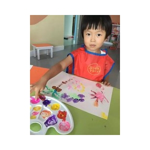 艾右兒童繪本館