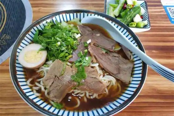 大橋周記牛排牛肉面館