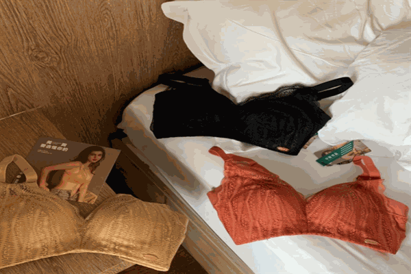 優(yōu)品內(nèi)衣