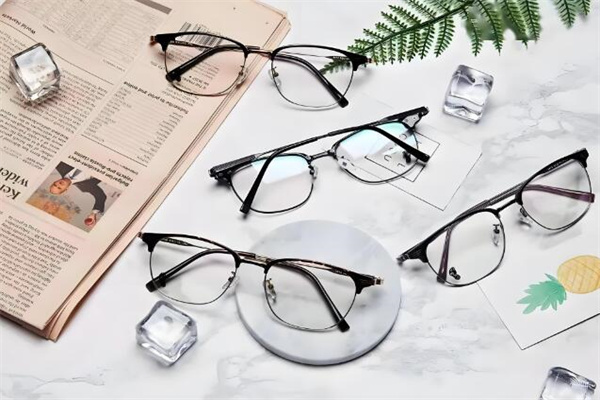 愛康眼鏡 愛康眼鏡