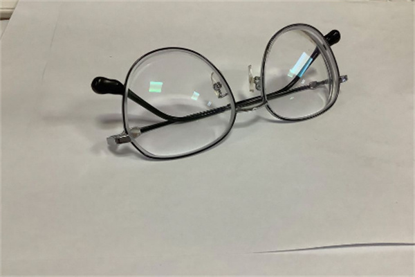 萬新光學眼鏡 萬新光學眼鏡