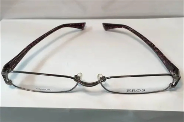 伊視可眼鏡 伊視可眼鏡