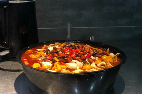 肴界水煮魚 肴界水煮魚