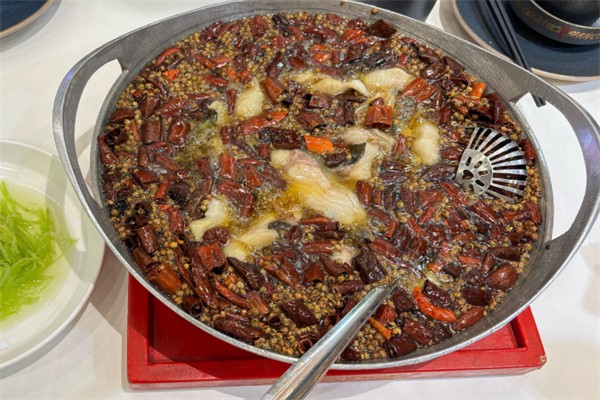 肴界水煮魚 肴界水煮魚