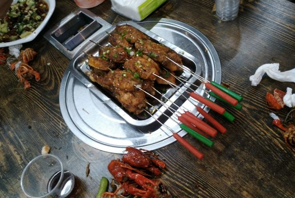 江城不夜天燒烤大排檔 江城不夜天燒烤大排檔