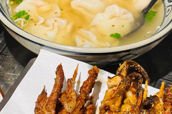 趙小嗨野餛飩燒烤