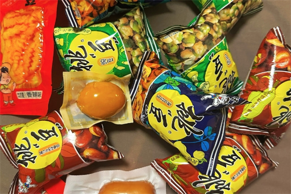 好好吃零食店加盟