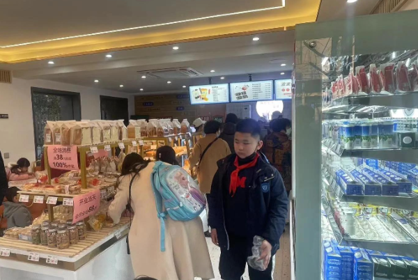 光明牛奶棚 光明牛奶棚