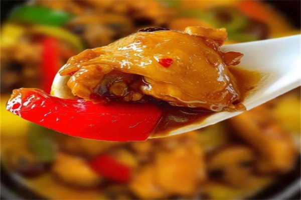 小倆口黃燜雞米飯