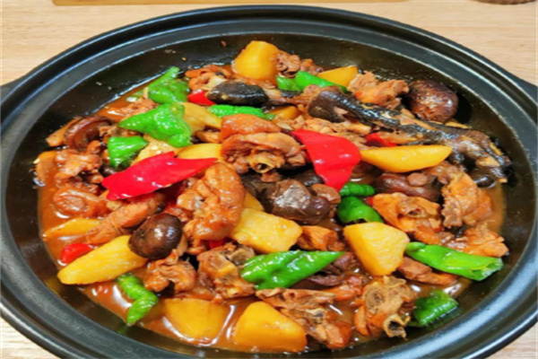 小倆口黃燜雞米飯