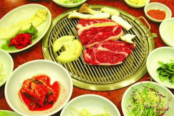 香八方自助涮烤吧 香八方自助涮烤吧