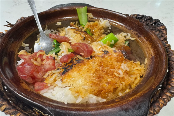 佳佳樂煲仔飯 佳佳樂煲仔飯