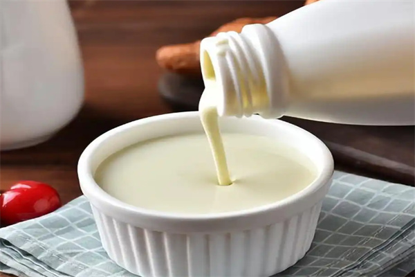 每汁每味現(xiàn)釀酸奶 每汁每味現(xiàn)釀酸奶